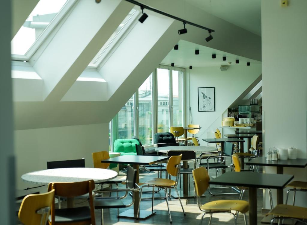 ampm Hotel Schönbrunn - Resim 10