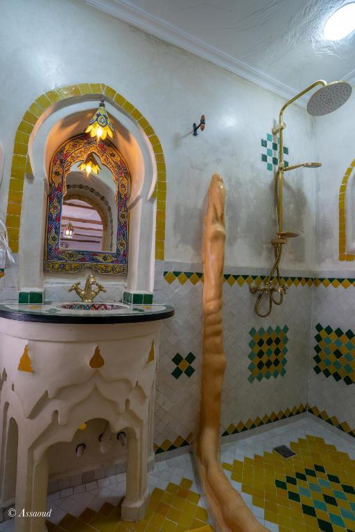 Łazienka w obiekcie Riad ALHAMBRA