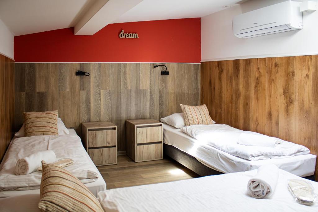 Postel nebo postele na pokoji v ubytování Prague Dream Hostel