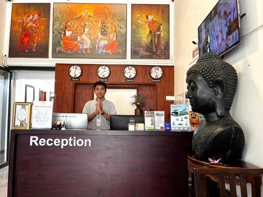 Vstupní hala nebo recepce v ubytování Sun Chakra Boutique Hotel - 50m to Museum & Royal Palace
