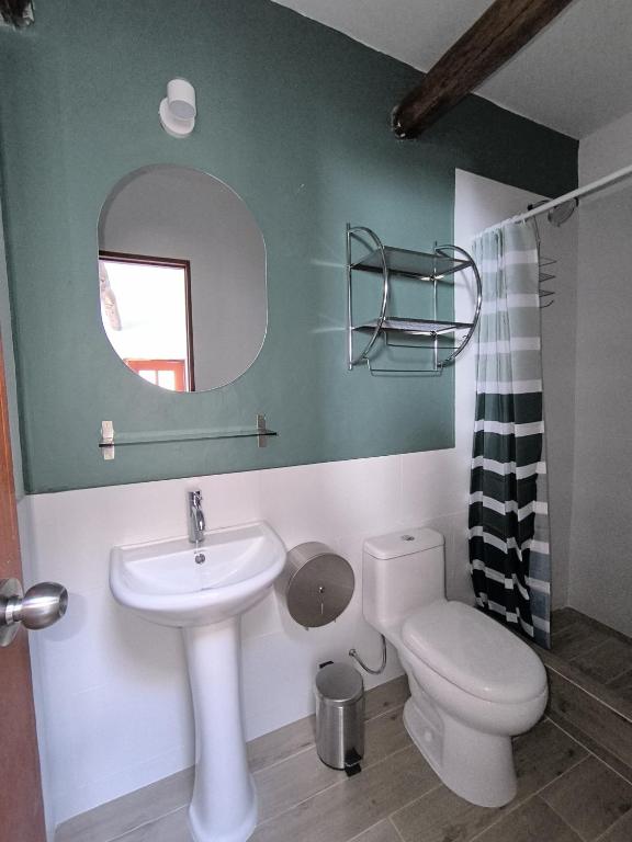 Baðherbergi á Flying Dog Hostel Cusco