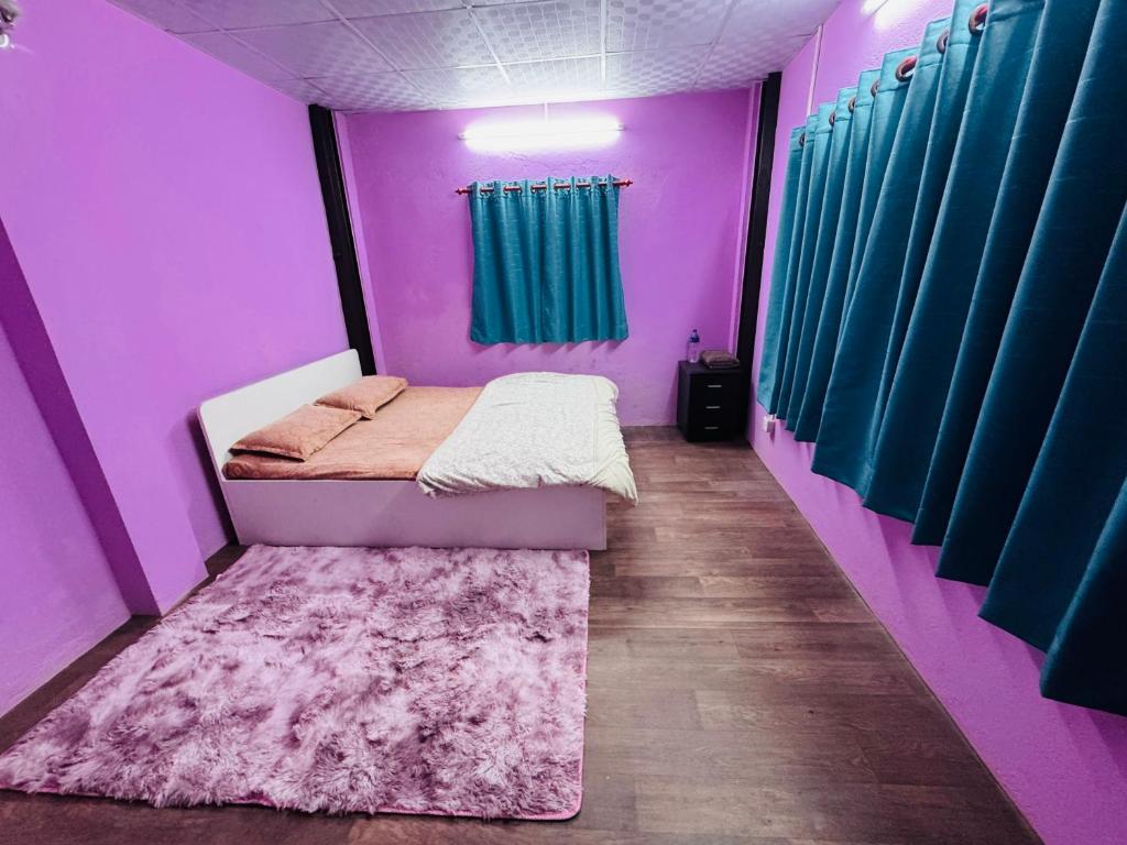 Postel nebo postele na pokoji v ubytování Maa Buu Chhen