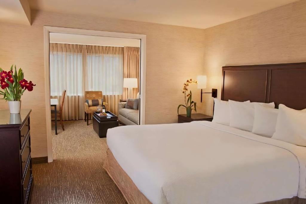 Ein Bett oder Betten in einem Zimmer der Unterkunft Eastgate Hotel - BW Signature Collection