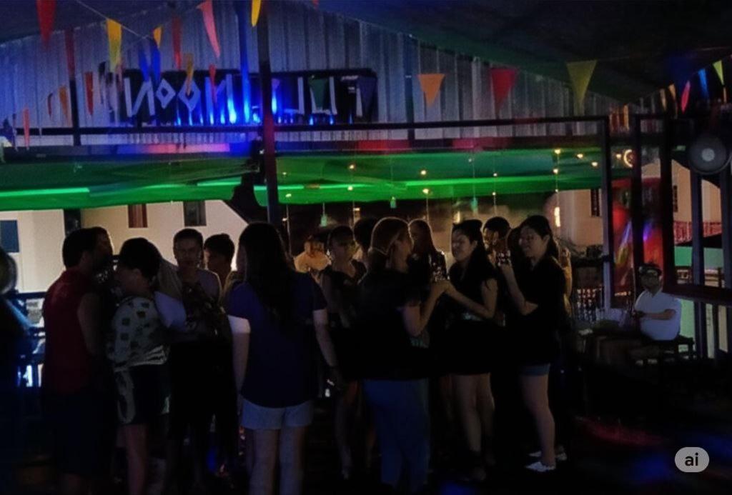 Gallery image of FULL MOON HOSTEL sky bar PARTY in Pub Street el rincón Español in Siem Reap
