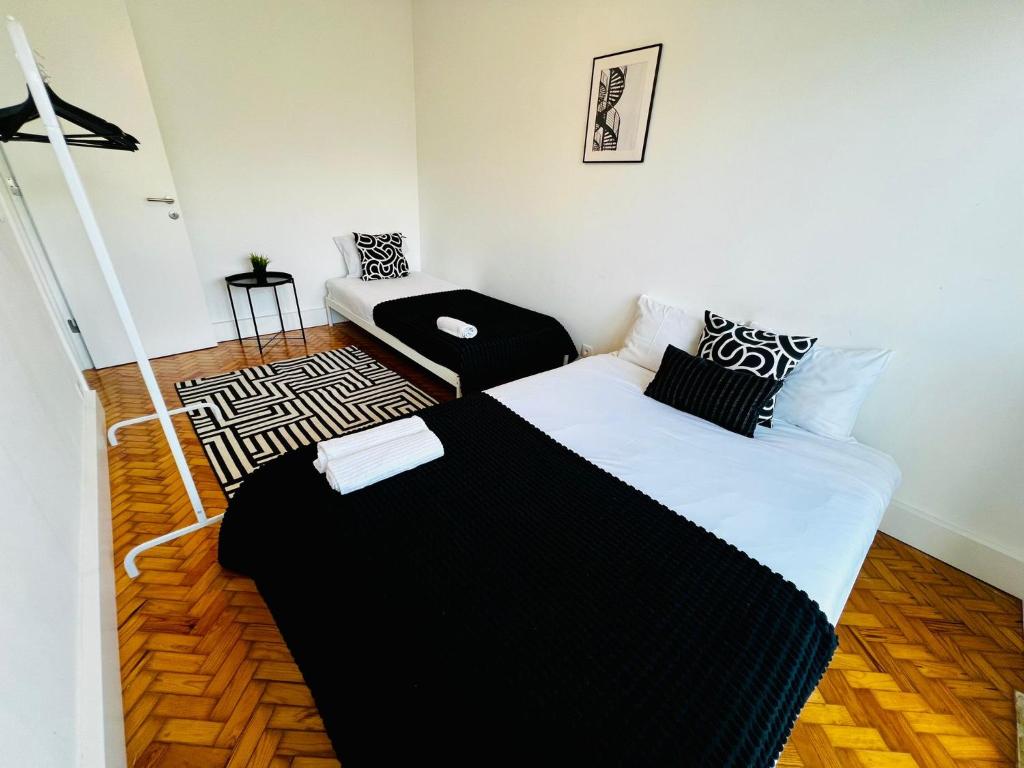 The Crespo House - NO 5F - Central Two-Bedroom Apartment