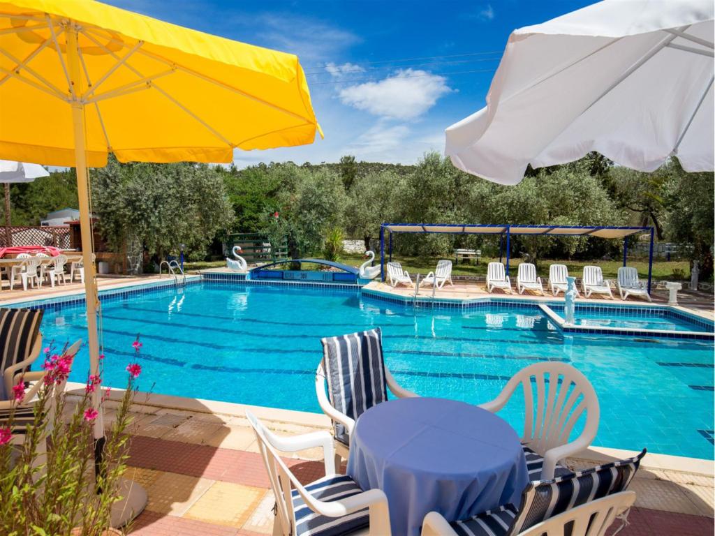 Bazén v ubytování Astris Sun Hotel nebo v jeho okolí