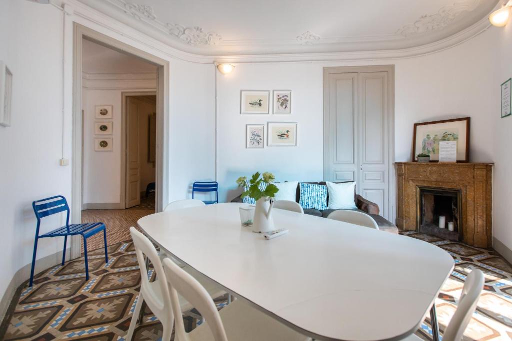 Posedenie v ubytovaní b21-Apartamento Modernista para Grupos