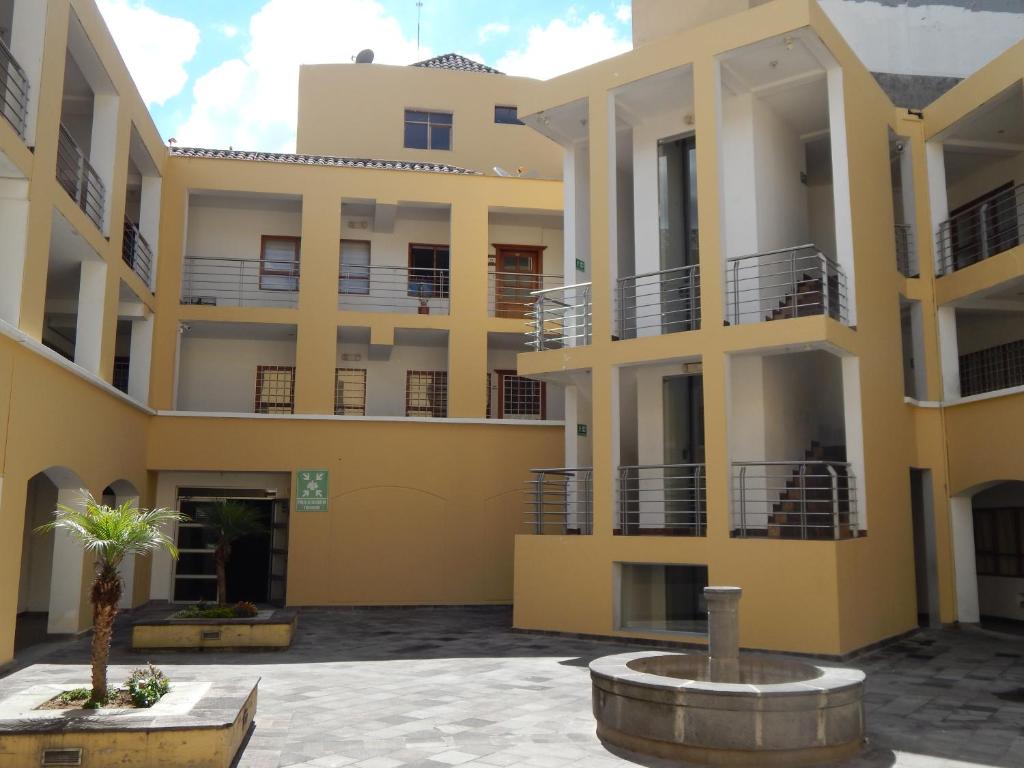 Departamento Quito Histórico - Two-Bedroom Apartment