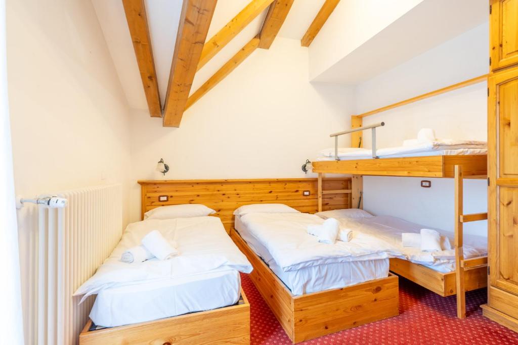 Postel nebo postele na pokoji v ubytování Hotel Polsa