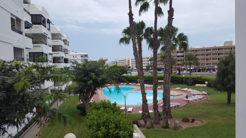 The swimming pool at or close to Stylish Apartment