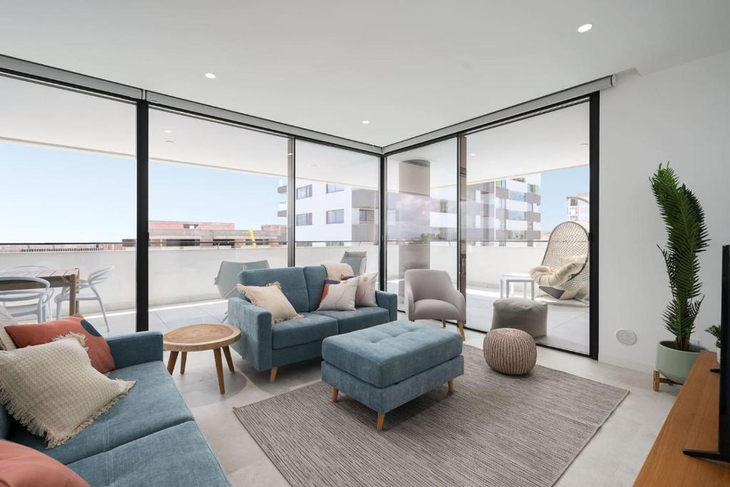 BreNia Luxury 3 bedrooms Near Beach and Old Town