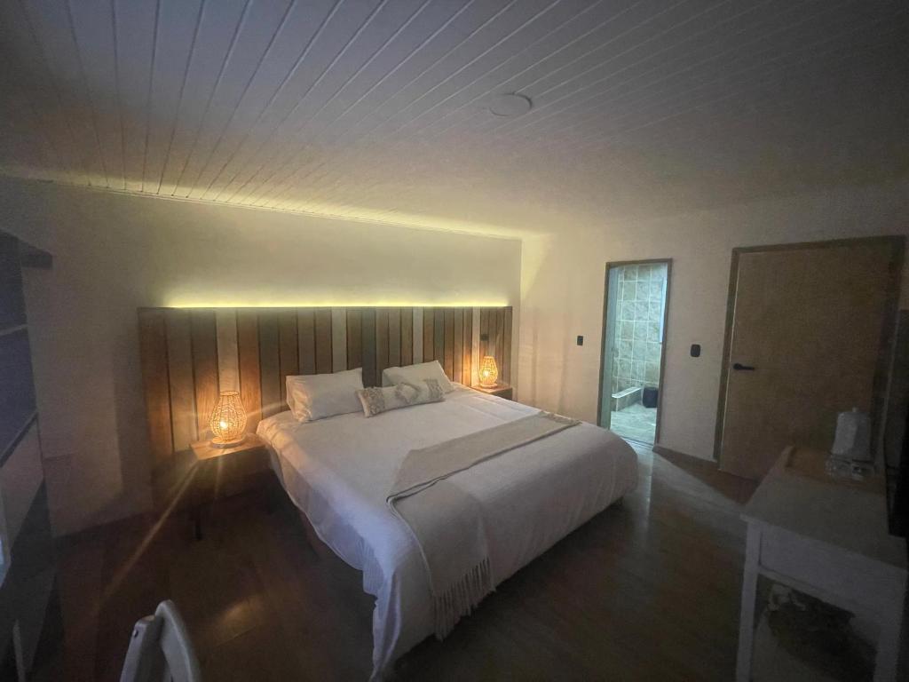 Postel nebo postele na pokoji v ubytování Marbore hotel & Spa