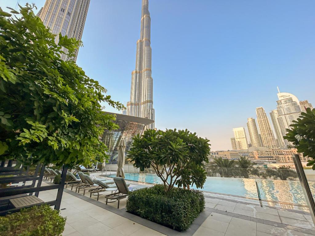 Vilamor Downtown Burj Khalifa View ,Infinity Pool,Steps from Dubai Mall در دبی