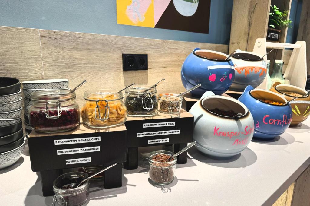 Holiday Inn - the niu, Yen Hamburg City by IHG - Resim 44