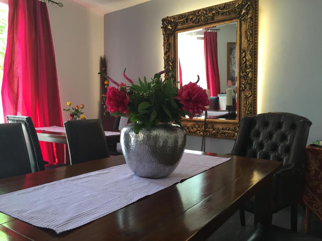 Posezení v ubytování Hotel Heddernheimer Hof
