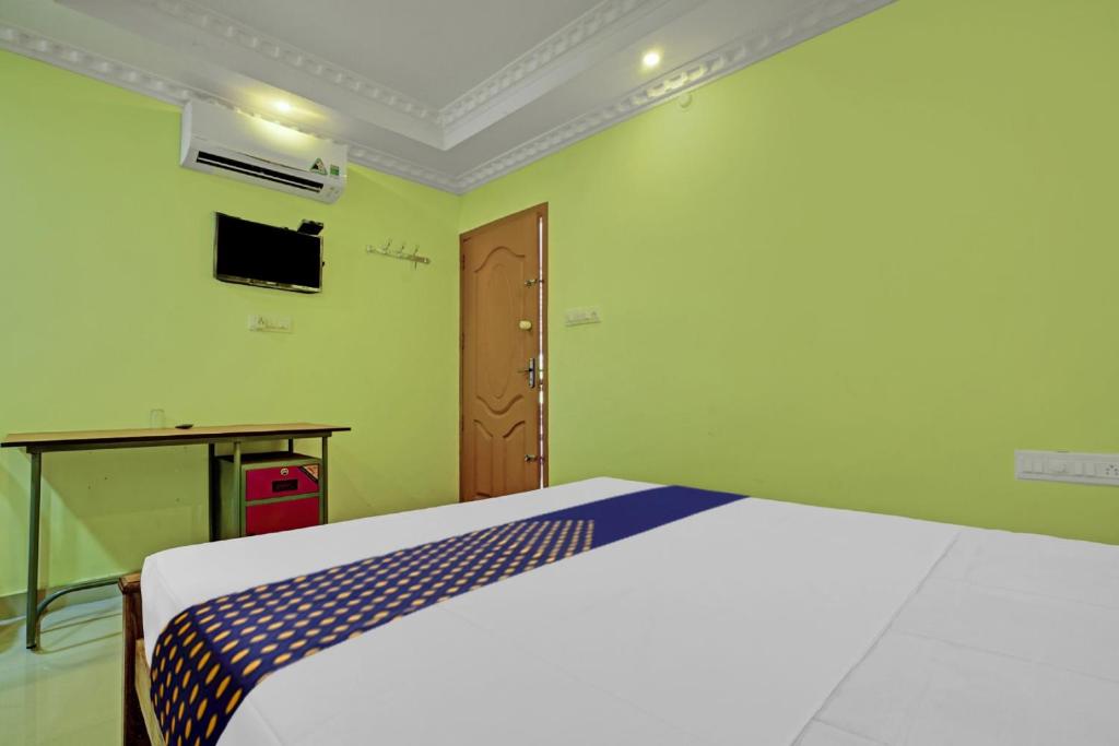 TV a/nebo společenská místnost v ubytování Hotel O SS Residency