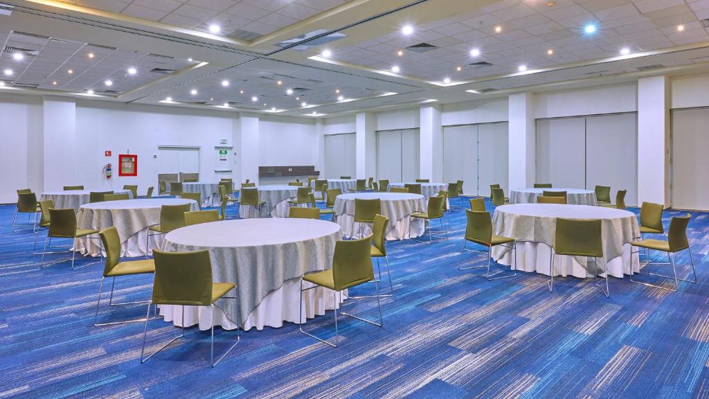 Konferenční prostory v ubytování Holiday Inn Guadalajara Patria-Universidad by IHG