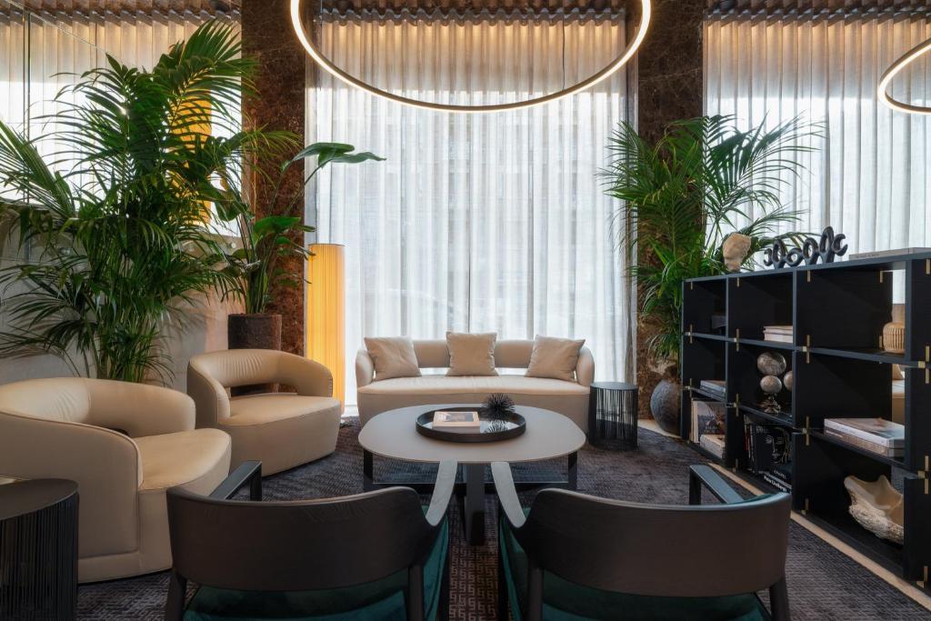 Posezení v ubytování Crowne Plaza Milan City by IHG