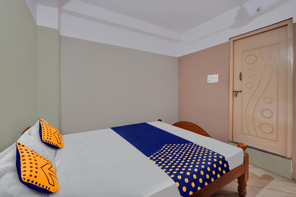 Foto Bangalore’is asuva majutusasutuse SPOT ON Canton Lodging And Boarding galeriist