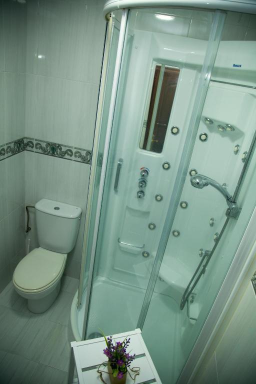 Kúpeľňa v ubytovaní Xavestre Rooms Santiago