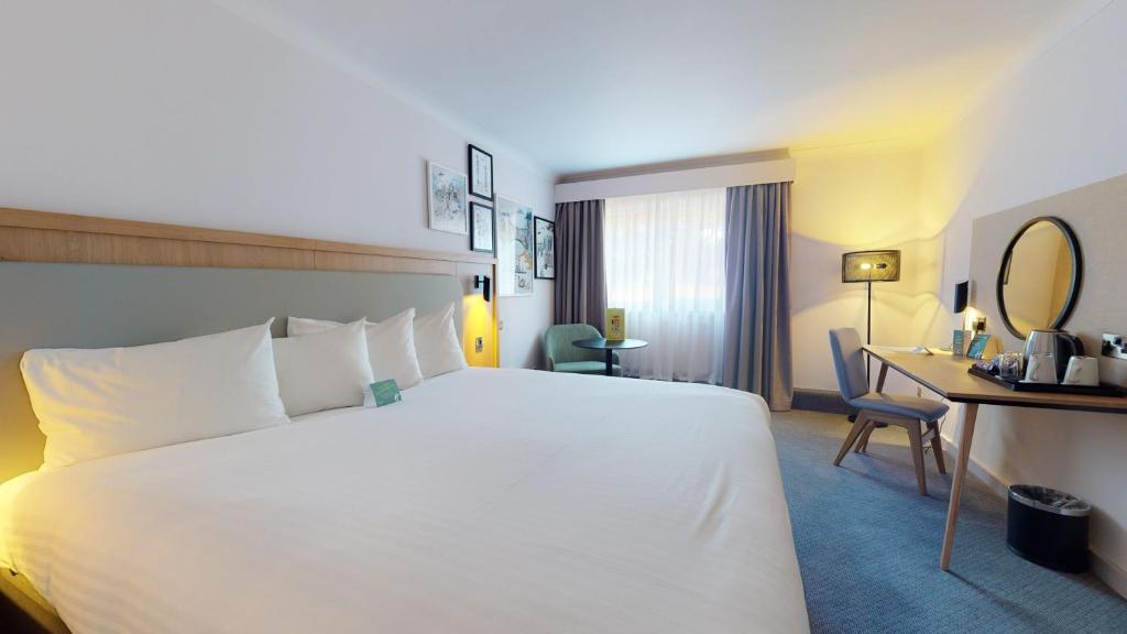Holiday Inn Cambridge, an IHG Hotel - 