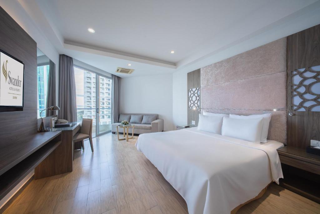 Phòng Deluxe Giường Đôi Với Ban Công và Tầm Nhìn Ra Biển