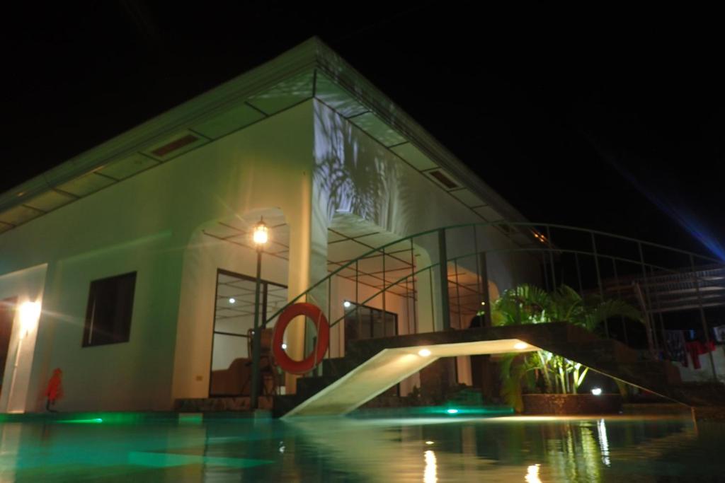 Piscina di PalomaVilla Resort o nelle vicinanze