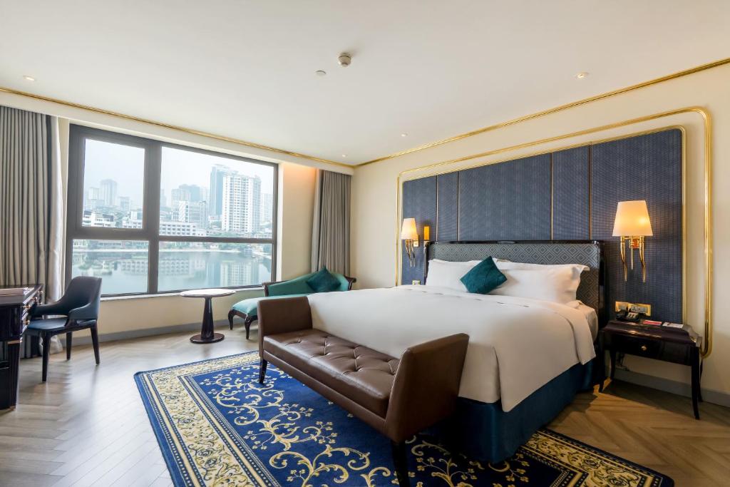 Premier Có Giường Cỡ King Nhìn Ra Hồ Nước