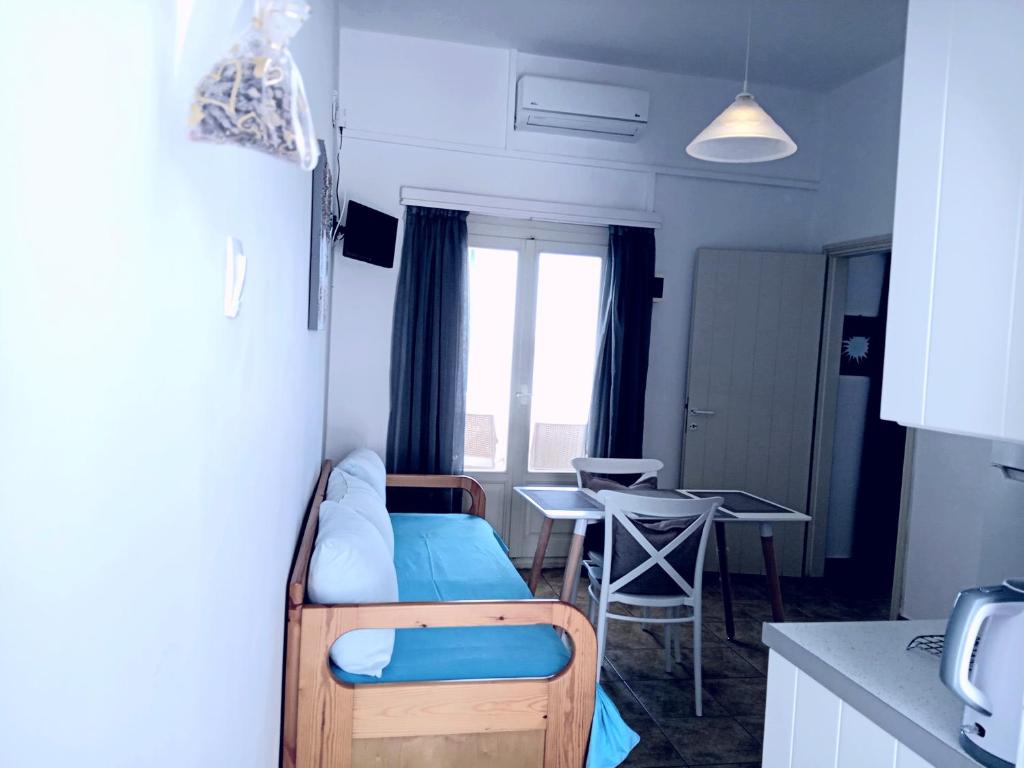 Posezení v ubytování Logaras Seaview Apartment