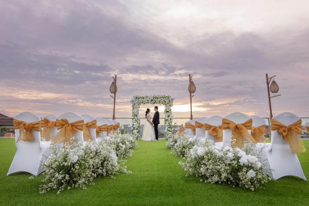Anathera Resort Kuta Bali Airport photo