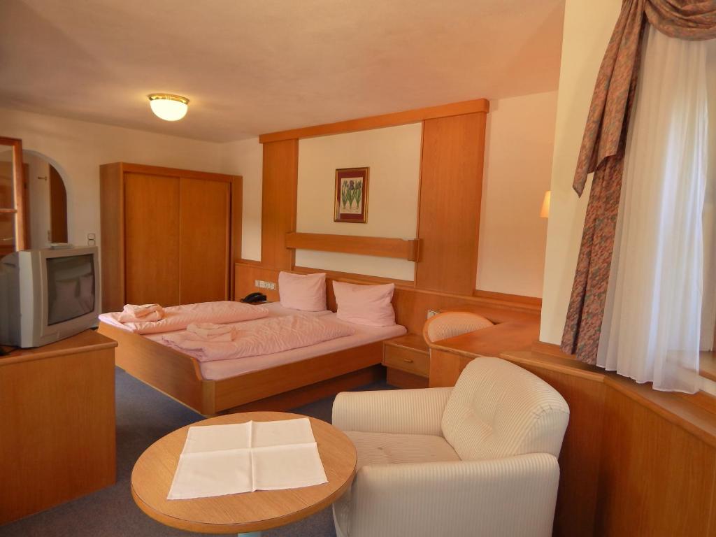 Posezení v ubytování Hotel Königsseer Hof