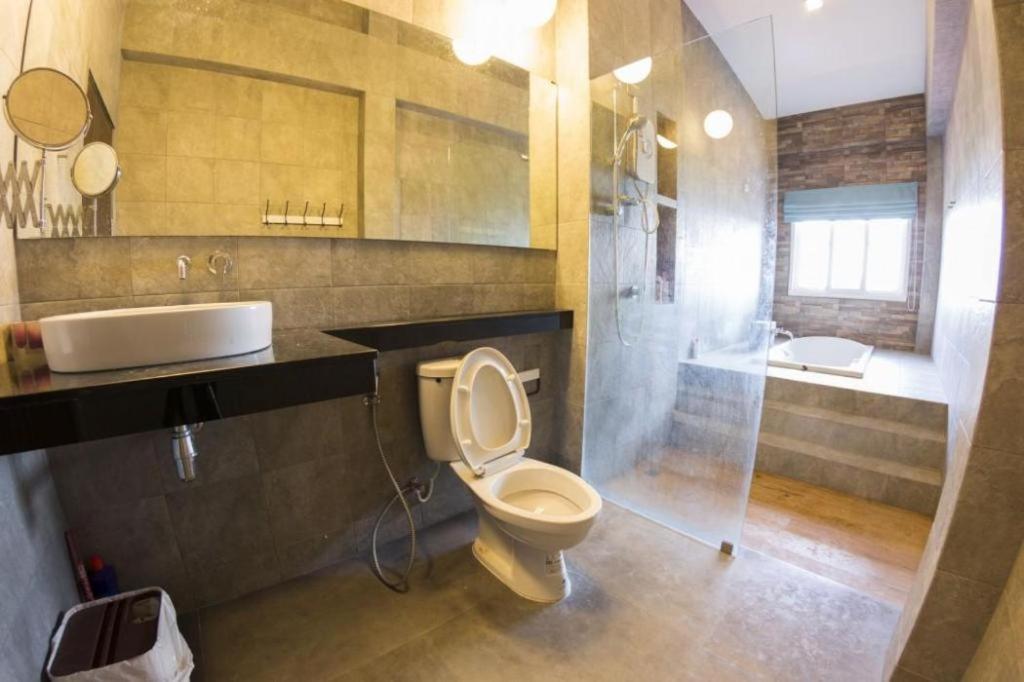 Maximize Brand New Hostel Udonthani 욕실