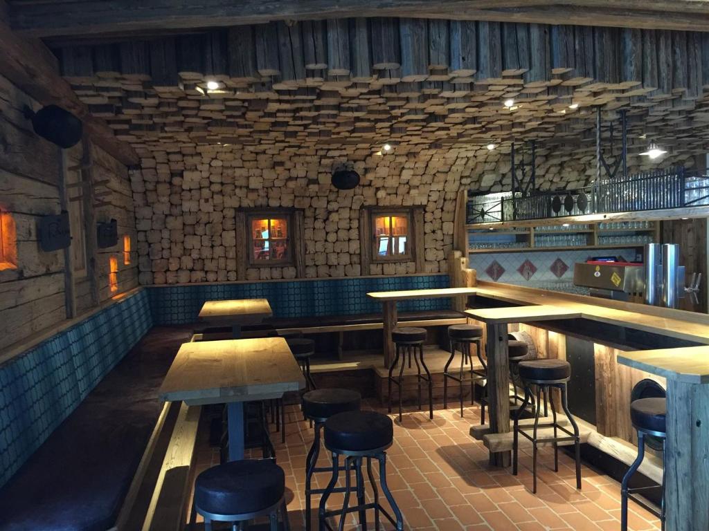 A restaurant or other place to eat at Hotel Auhof