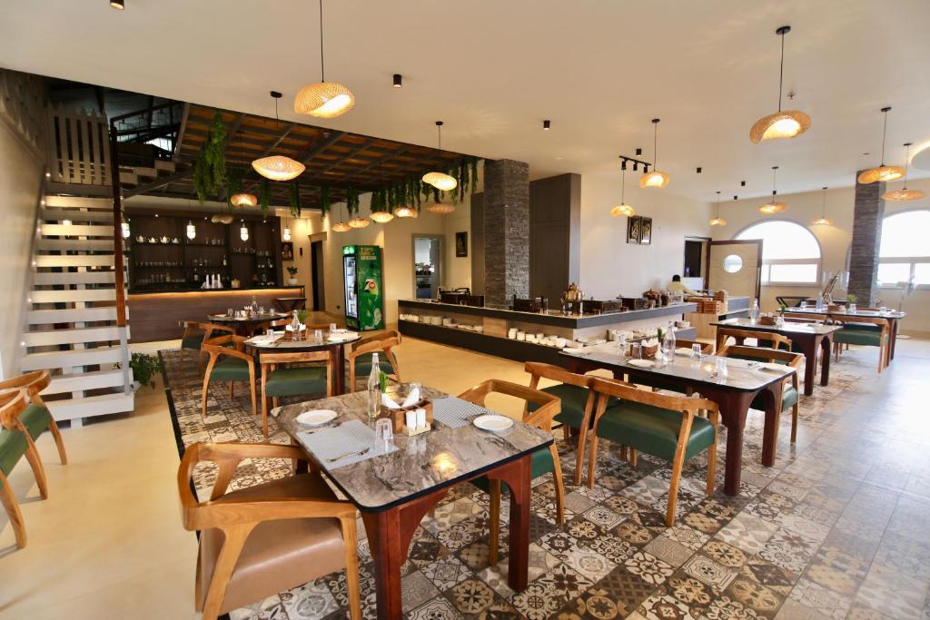 Restaurace v ubytování Hotel Cloud End Lansdowne