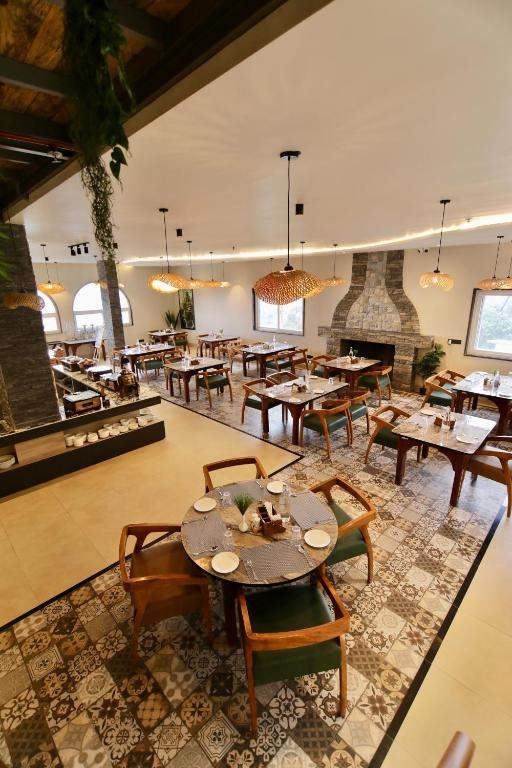 Restaurace v ubytování Hotel Cloud End Lansdowne