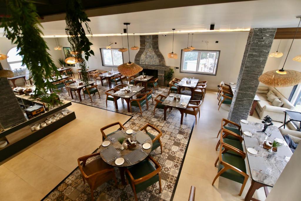 Restaurace v ubytování Hotel Cloud End Lansdowne