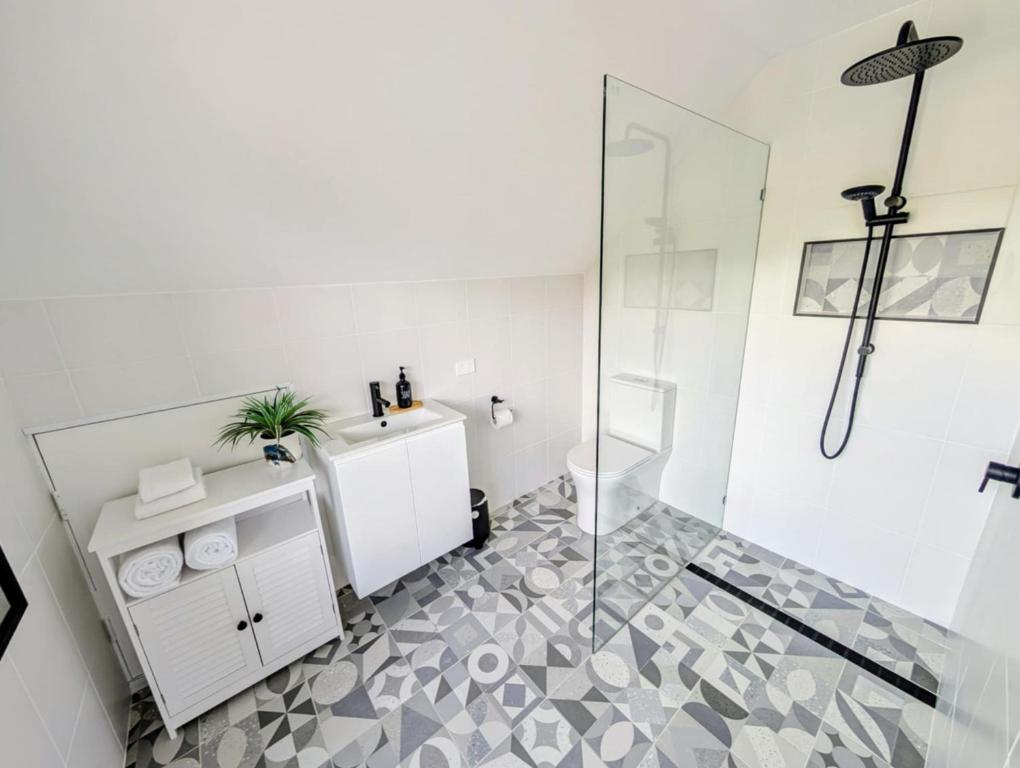Rainbow Getaway Holiday Apartments - Studio Avec Balcon