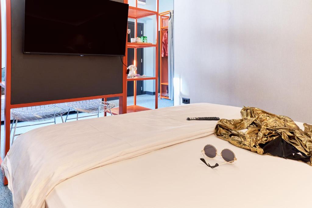 Stay Swanky Bed & Breakfast - Resim 6