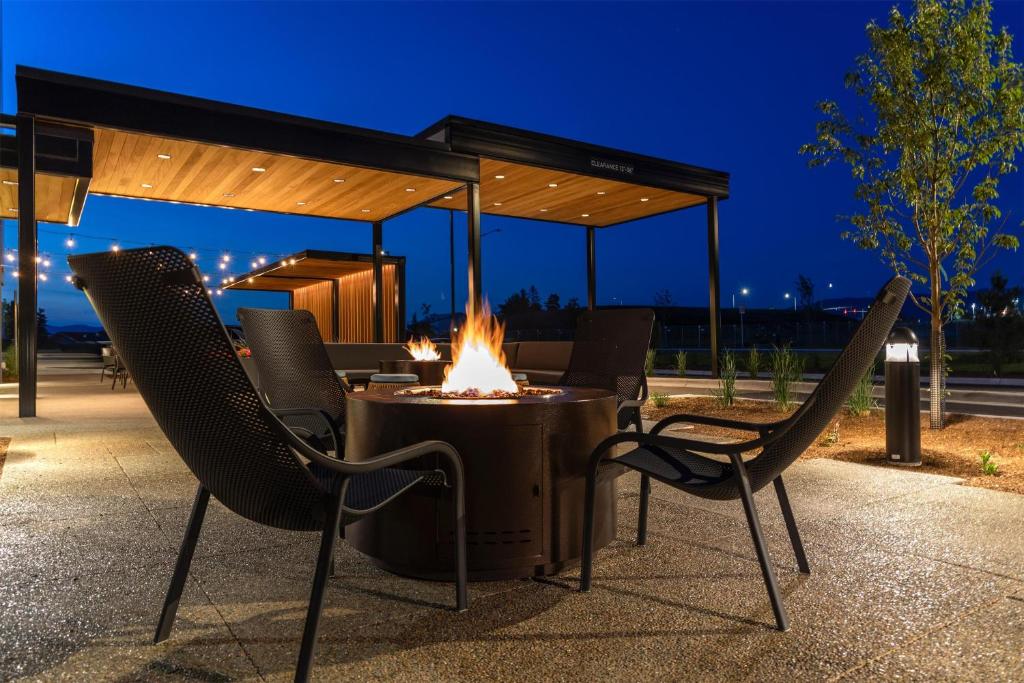 Home2 Suites By Hilton Kalispell, Mt photo