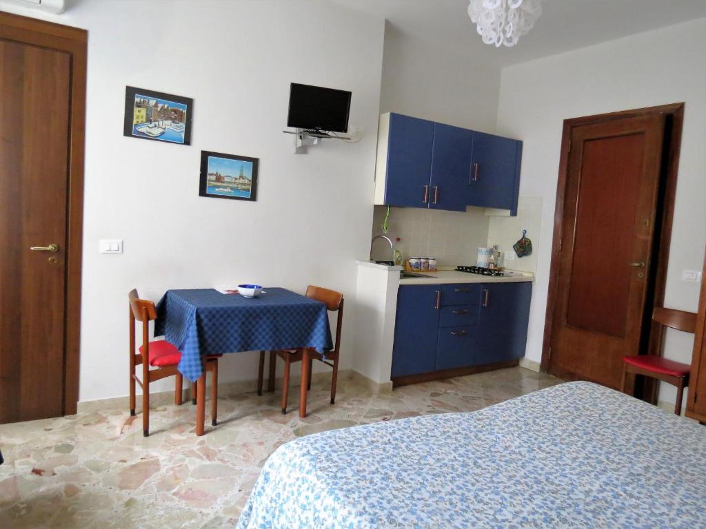 Kuchnia lub aneks kuchenny w obiekcie Appartamento Blu