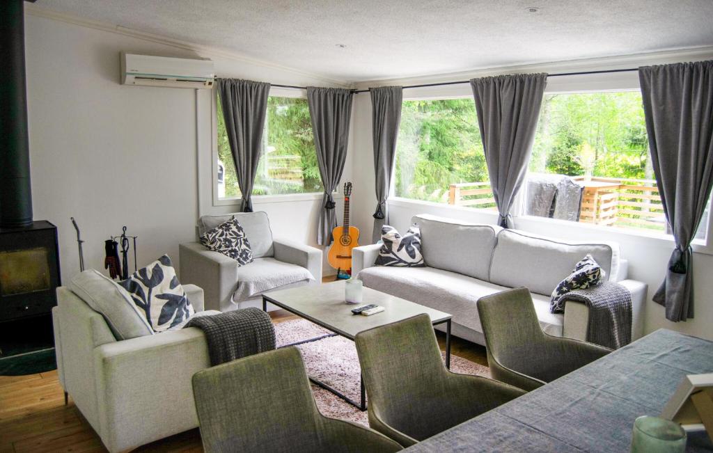 Lovely Home In Örebro With Sauna