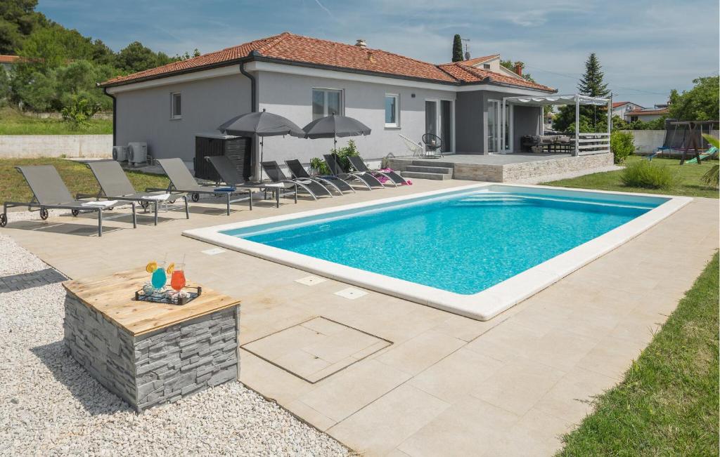 Stunning Home In Pula