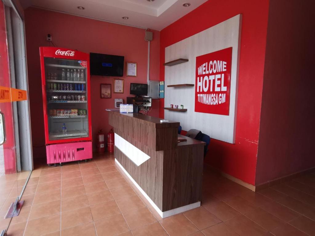 Kuchyň nebo kuchyňský kout v ubytování SPOT ON 89865 Hotel Titiwangsa GM