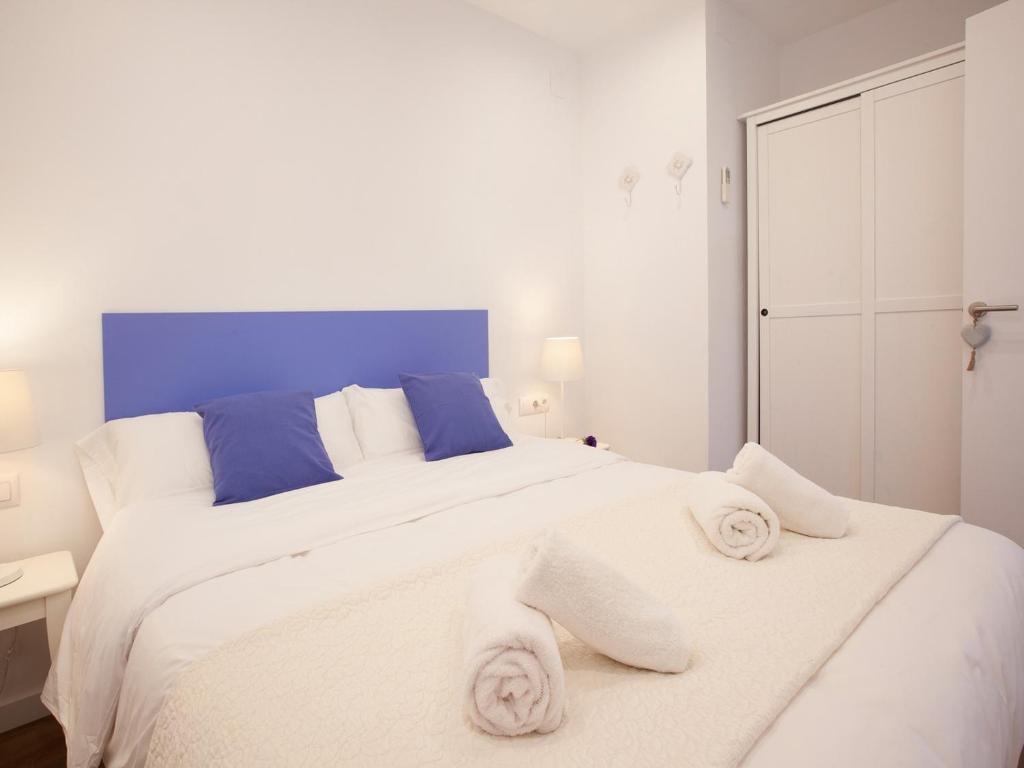 رزرو هتل و هاستل، Stay U-nique Apartments Sant Pau