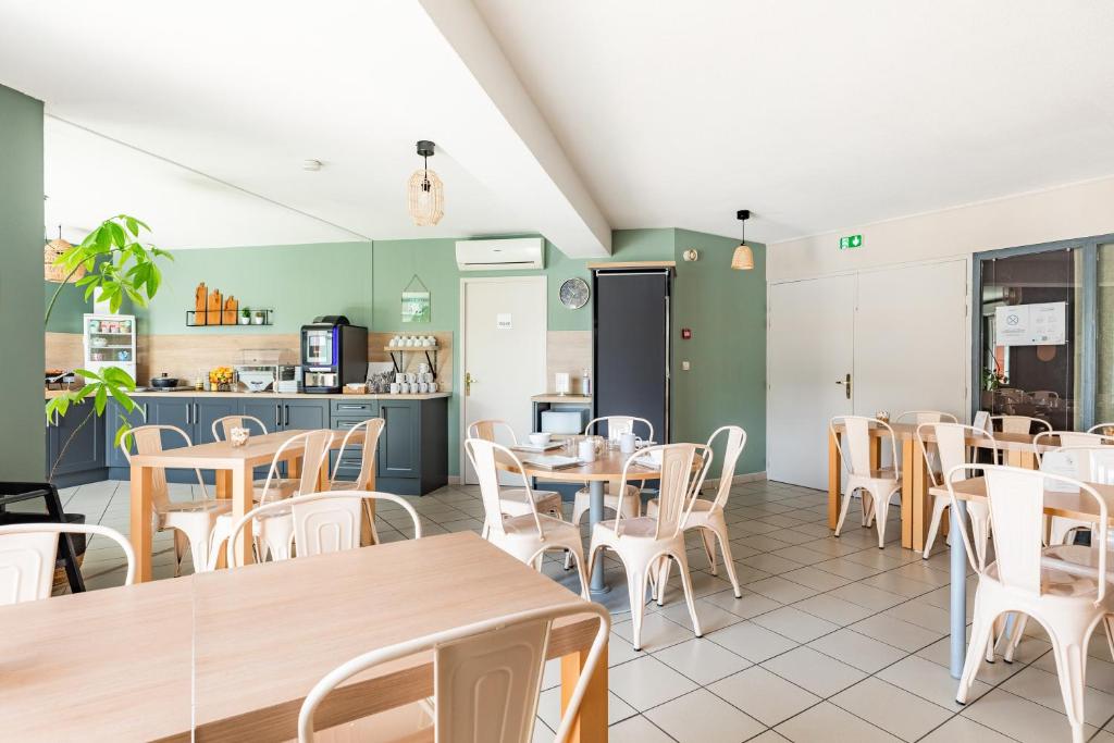 Appart'City Classic Aix-en-Provence - La Duranne - Resim 7