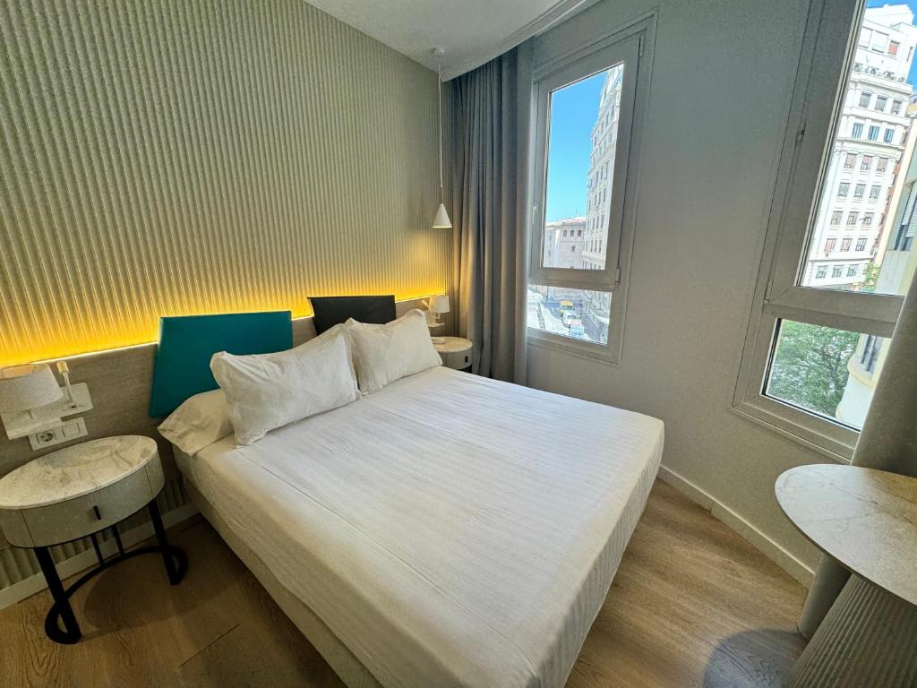 Hotel Mediterraneo Valencia - Resim 10