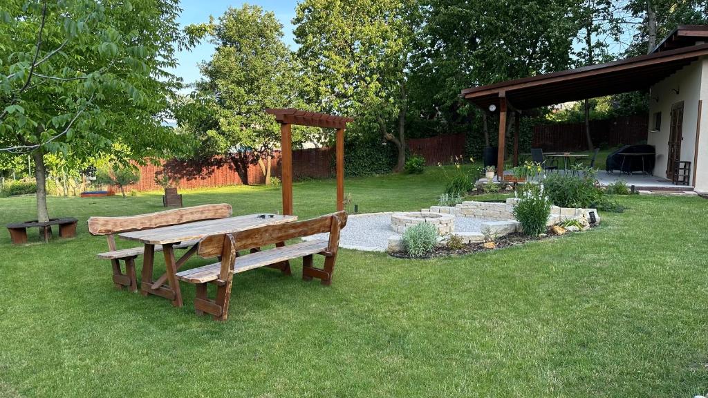 Zahrada ubytování Táborisko Bojnice - place for camping
