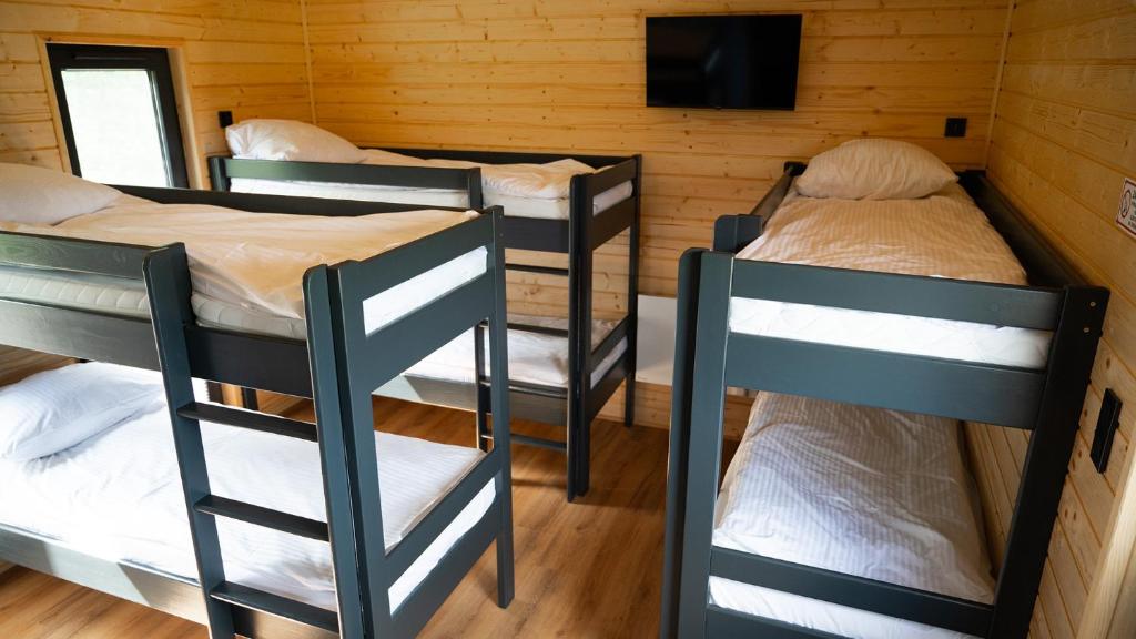 Posteľ alebo postele v izbe v ubytovaní Camping Bartbo