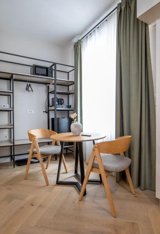 Hans Benkner Aparthotel - Premium Apartments in Old Town - Resim 37