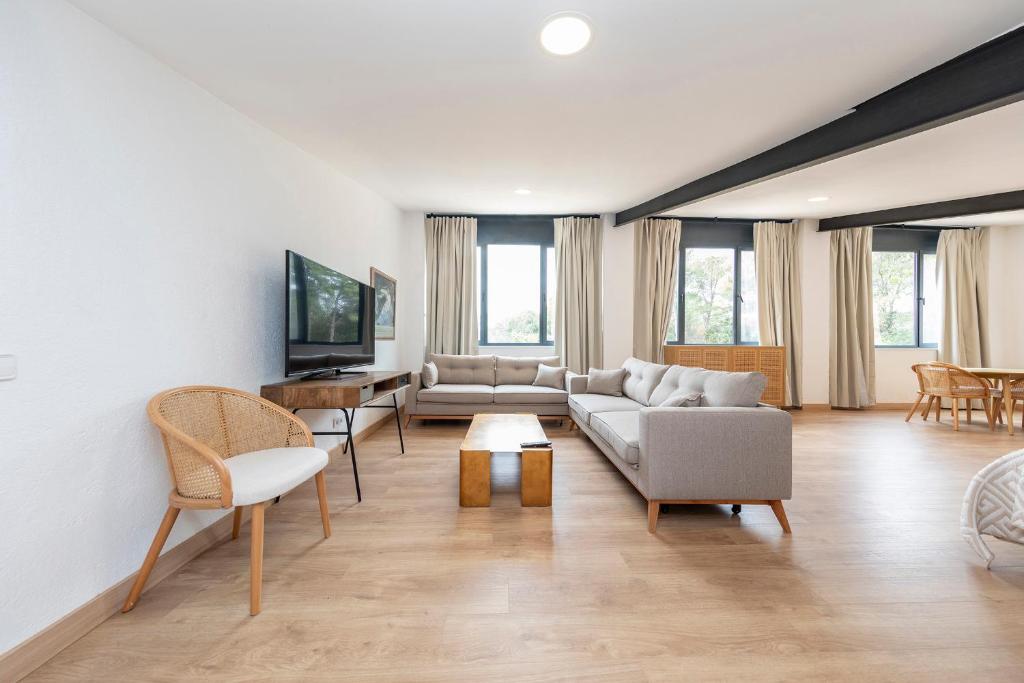 Mas Xibeques - Deluxe One-Bedroom Apartment With Garden View